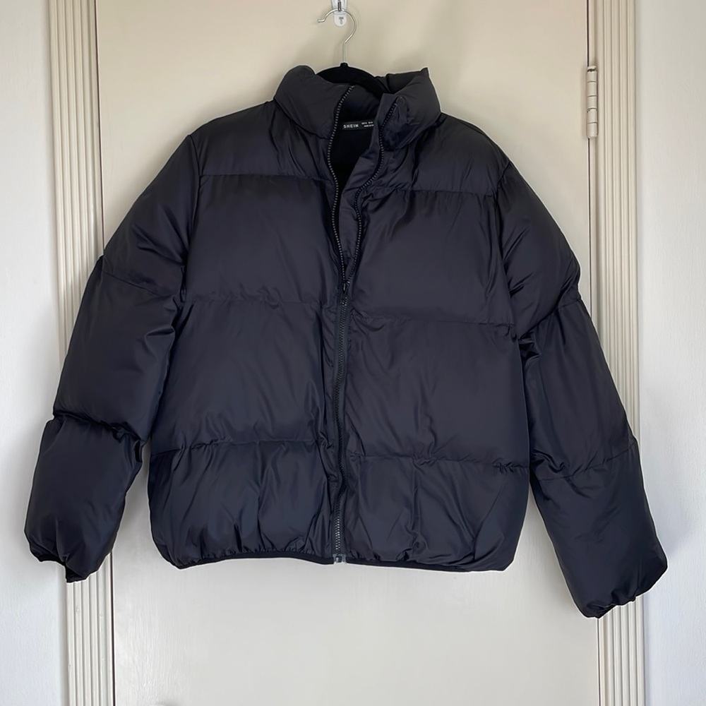 NEW! Black Crop Puffy Jacket